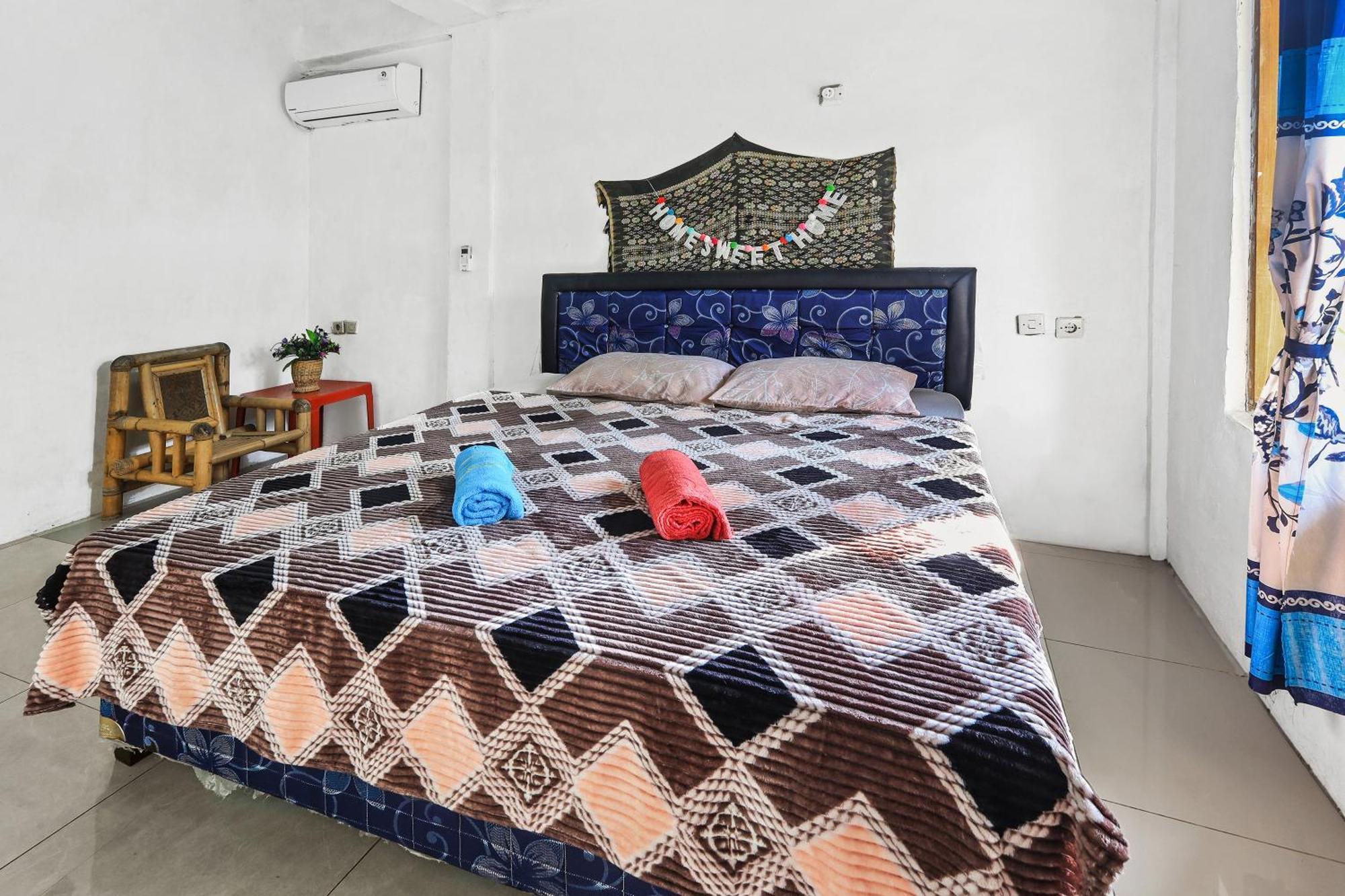Palulu Garden Homestay Лабуан-Бахо Экстерьер фото